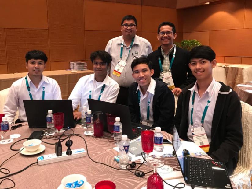 29542809_10216411674021872_2423410162139232913_n